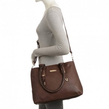 bolsa-de-ombro-lisa-com-detalhes-metalicos