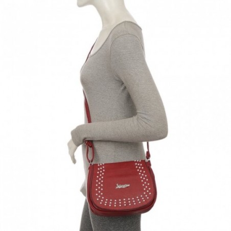 bolsa-transversal-feminina-com-tachas-metalicas