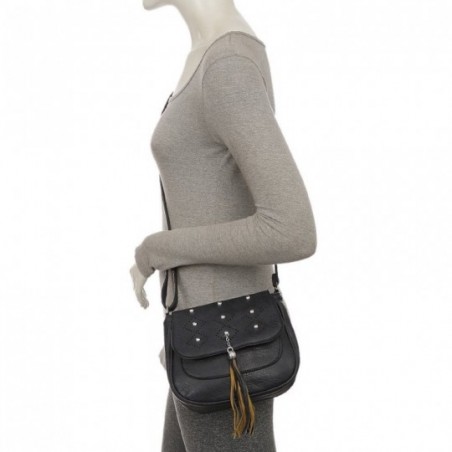 bolsa-transversal-feminina-detalhes-vazados-com-tassel