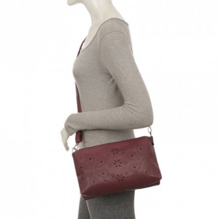 bolsa-transversal-detalhes-vazados-feminina