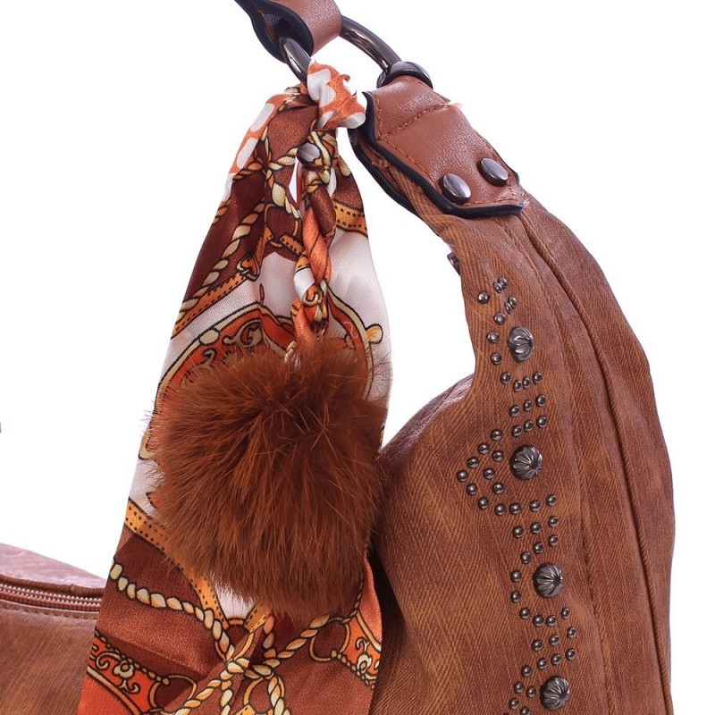 bolsa-hobo-feminina-estampa-estonada-com-tachas-e-tassel-pompom