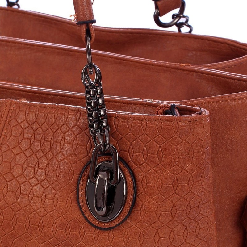 bolsa-satchel-feminina-alto-relevo-com-alca-de-correntes