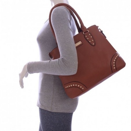 bolsa-totem-feminina-em-alto-relevo-com-tachas-1