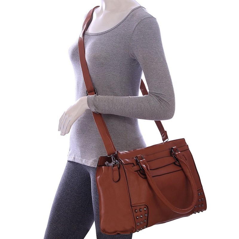 bolsa-totem-feminina-em-alto-relevo-com-spikes