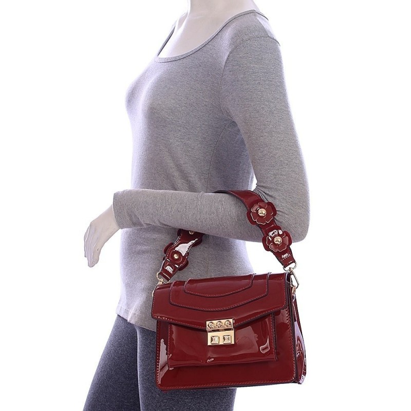 bolsa-bau-verniz-luxo-feminina-com-duas-alcas-e-tres-divisorias