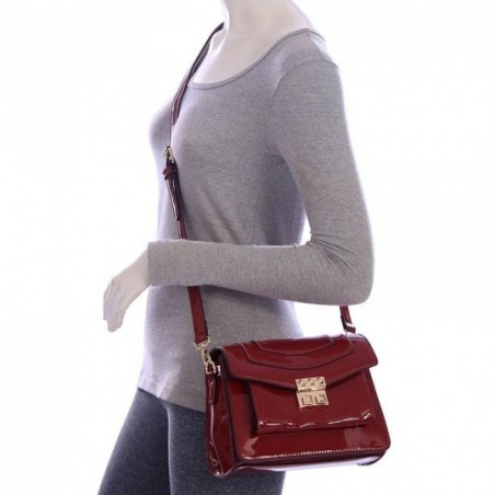 bolsa-bau-verniz-luxo-feminina-com-duas-alcas-e-tres-divisorias