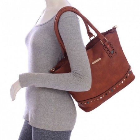 bolsa-de-ombro-em-alto-relevo-com-tachas-coloridas-e-pingente