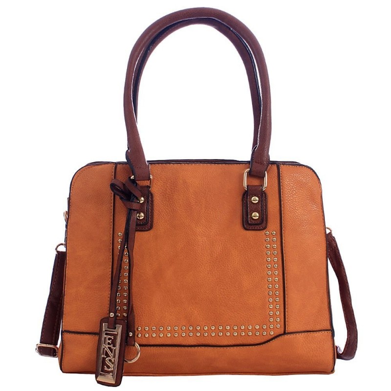 bolsa-totem-feminina-em-alto-relevo-com-tachas-e-pingente