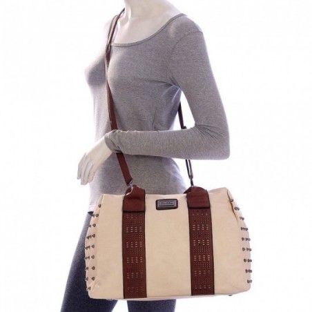 bolsa-hobo-feminina-em-alto-relevo-com-spikes-e-vazados