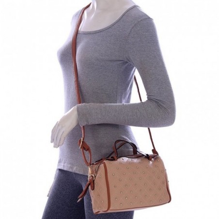 bolsa-bau-luxo-em-matelasse-cravejada-em-tachas-feminina