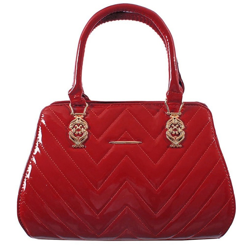 bolsa-bau-verniz-matelasse-com-detalhes-metalicos-e-strass-feminina