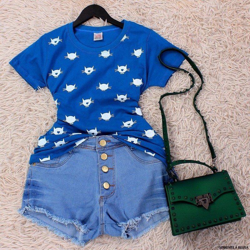 camiseta-feminina-estampa-gatinho-com-manga-curta