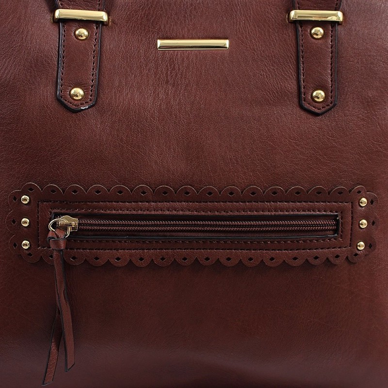 bolsa-satchel-feminina-em-alto-relevo-com-detalhes-metalicos