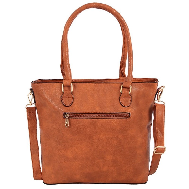bolsa-totem-feminina-em-alto-relevo-tachas-e-tassel