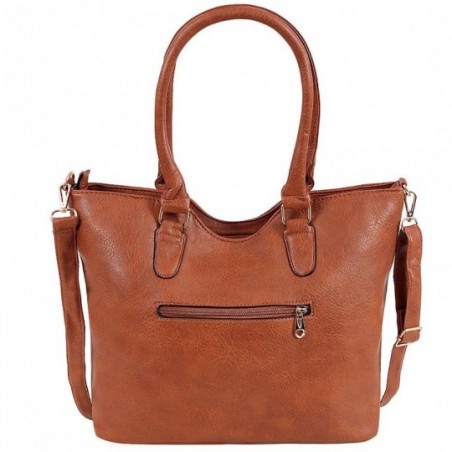 bolsa-totem-feminina-em-matelasse-em-tachas