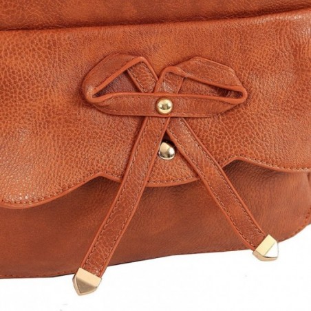 mochila-feminina-em-alto-relevo-com-laco-frontal