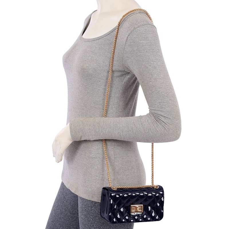 bolsa-bau-silicone-de-luxo-verniz-alca-corrente-versatil