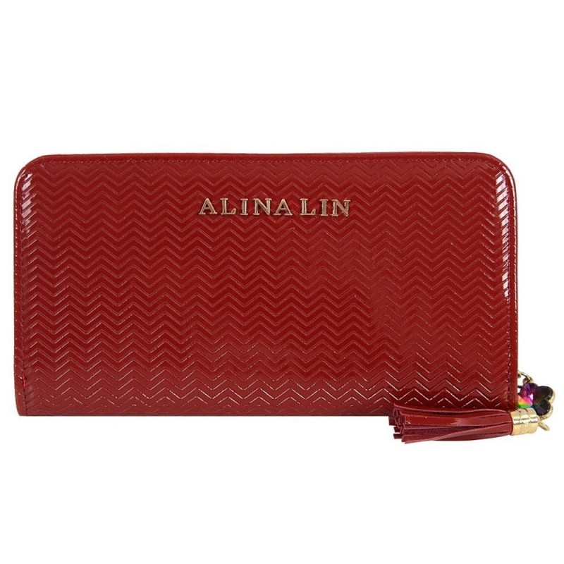 carteira-feminina-de-verniz-com-pingente-e-tassel