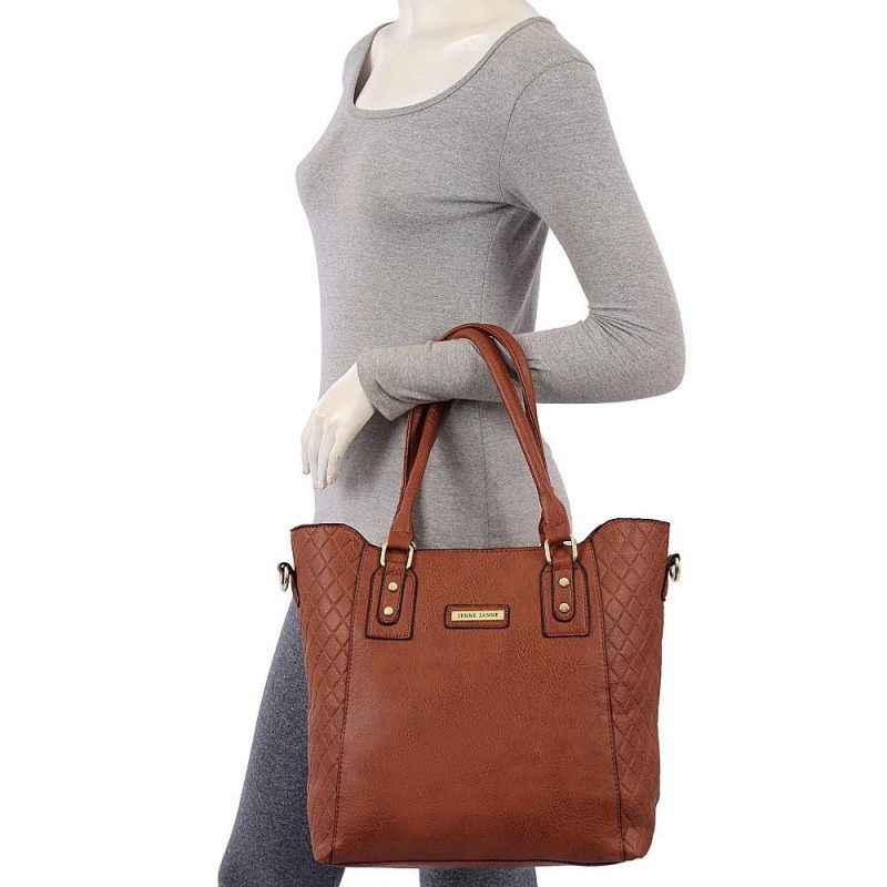 bolsa-shopper-feminina-em-matelasse-e-detalhes-metalicos