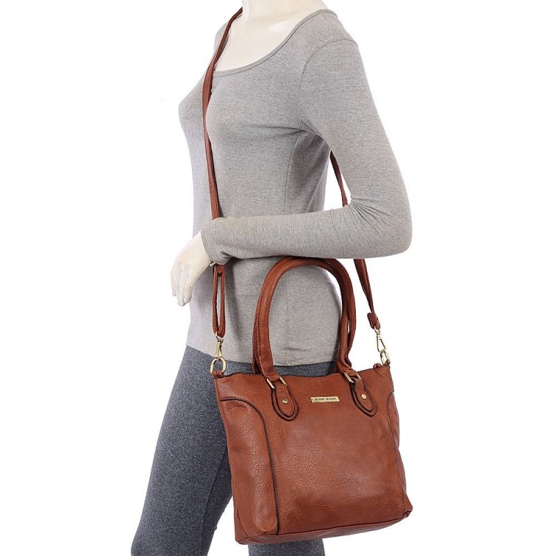 bolsa-totem-feminina-em-alto-relevo-e-detalhes-metalicos