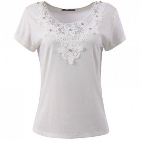camiseta-feminina-decote-rendado-com-strass