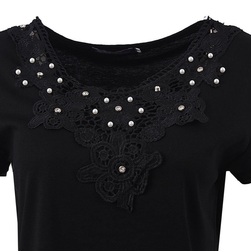 camiseta-feminina-decote-rendado-com-strass