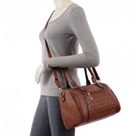 bolsa-baguete-estilo-ingles-feminina-matelasse-com-tachas