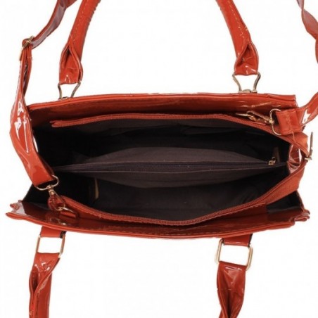bolsa-feminina-verniz-matelasse-com-acabamento-em-strass