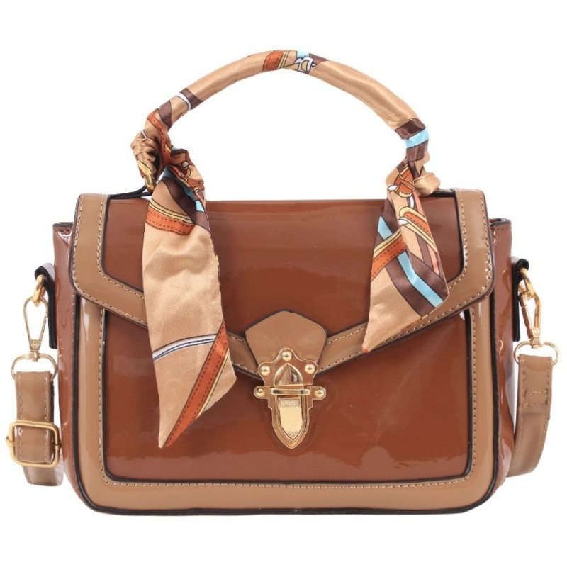 bolsa-bau-feminina-de-verniz-luxo-com-lenco-removivel
