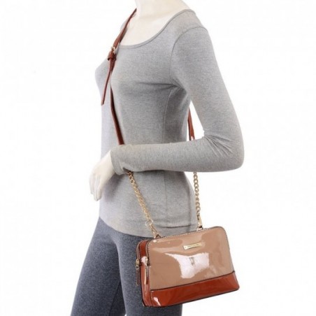 bolsa-luxo-de-verniz-feminina-com-alca-de-corrente