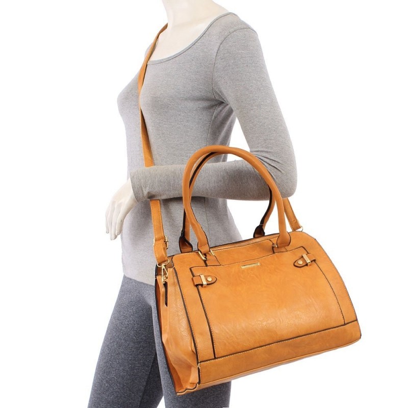 bolsa-shopper-feminina-com-detalhes-metalicos-em-alto-relevo
