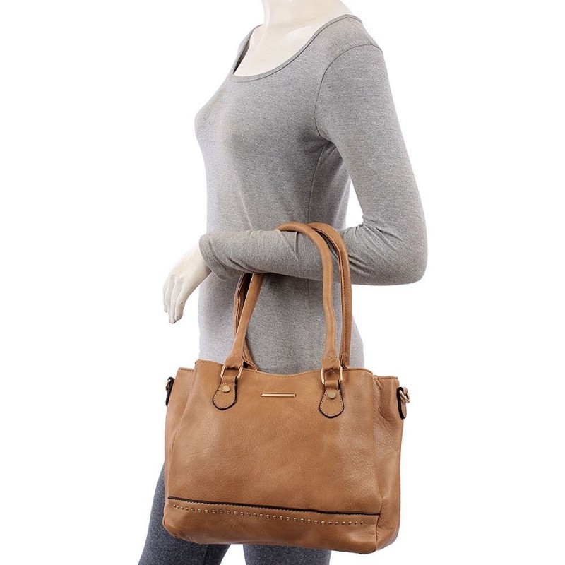 bolsa-de-ombro-feminina-em-alto-relevo-detalhes-metalicos-1