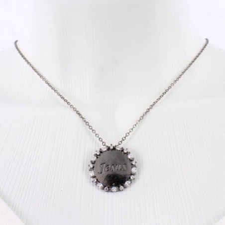 colar-feminino-com-pingente-jesus-em-strass-no-atacado