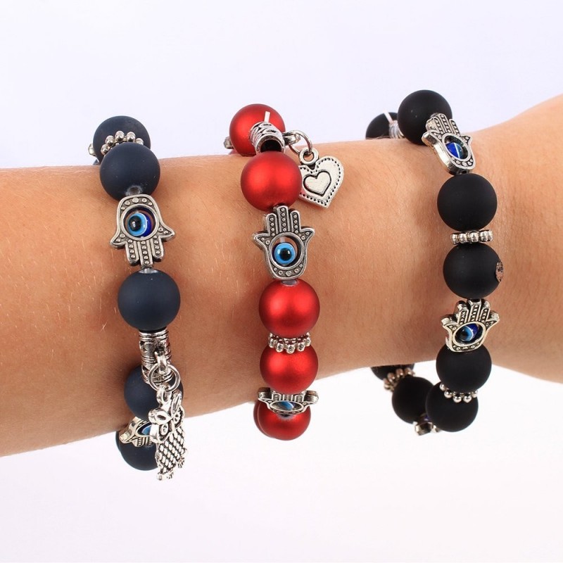 kit-3-pulseiras-com-pingente-mao-de-fatima-e-bolinhas-foscas