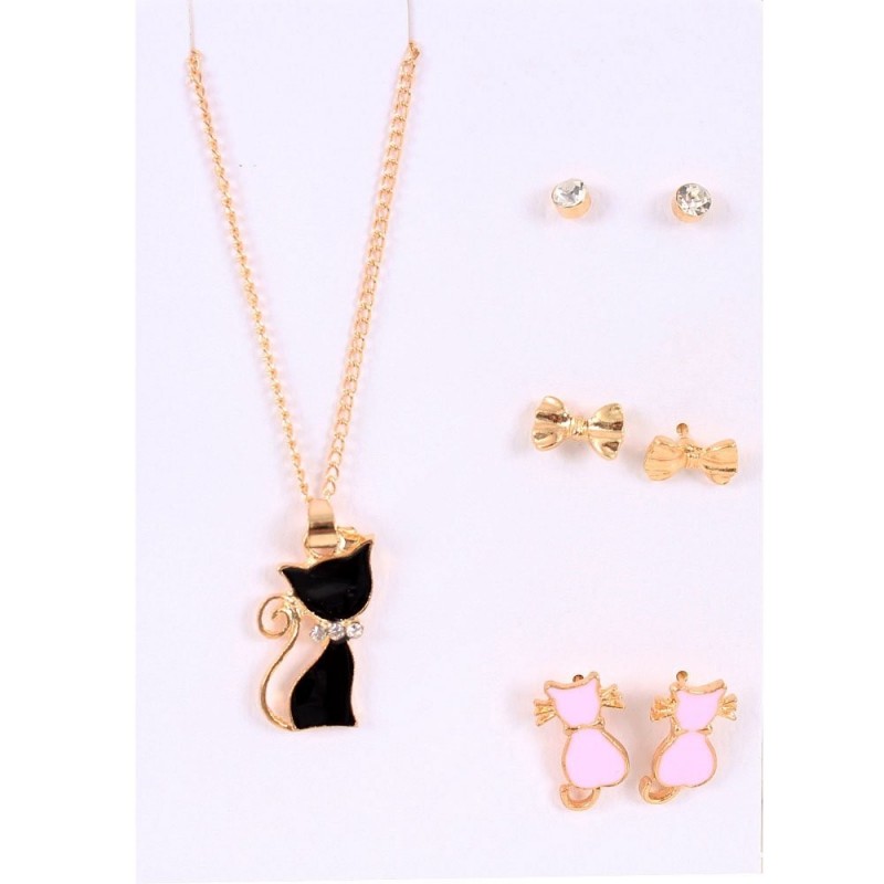 kit-feminino-com-brincos-e-colar-no-atacado