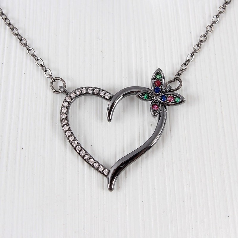 colar-feminino-pingente-em-coracao-com-strass-no-atacado