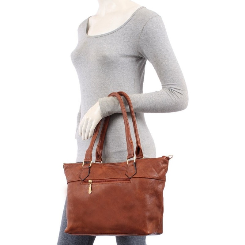 bolsa-totem-feminina-em-matelasse-e-alto-relevo-alca-dupla