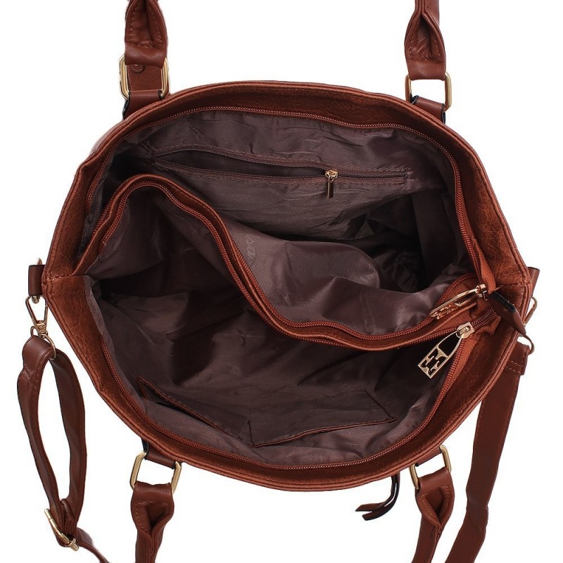 bolsa-totem-feminina-em-alto-relevo-com-tresse-e-tachas-1