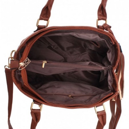 bolsa-totem-feminina-em-alto-relevo-com-matelasse-e-tassel