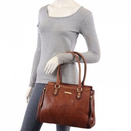 bolsa-totem-feminina-em-alto-relevo-com-detalhes-vazados