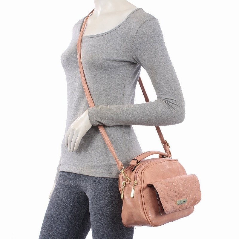 bolsa-luxo-feminina-em-alto-relevo-matelasse-com-alca-de-mao