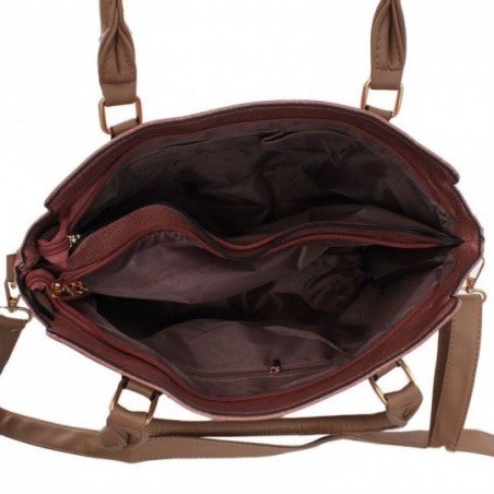 bolsa-feminina-totem-em-alto-relevo-com-tachas-e-tresse
