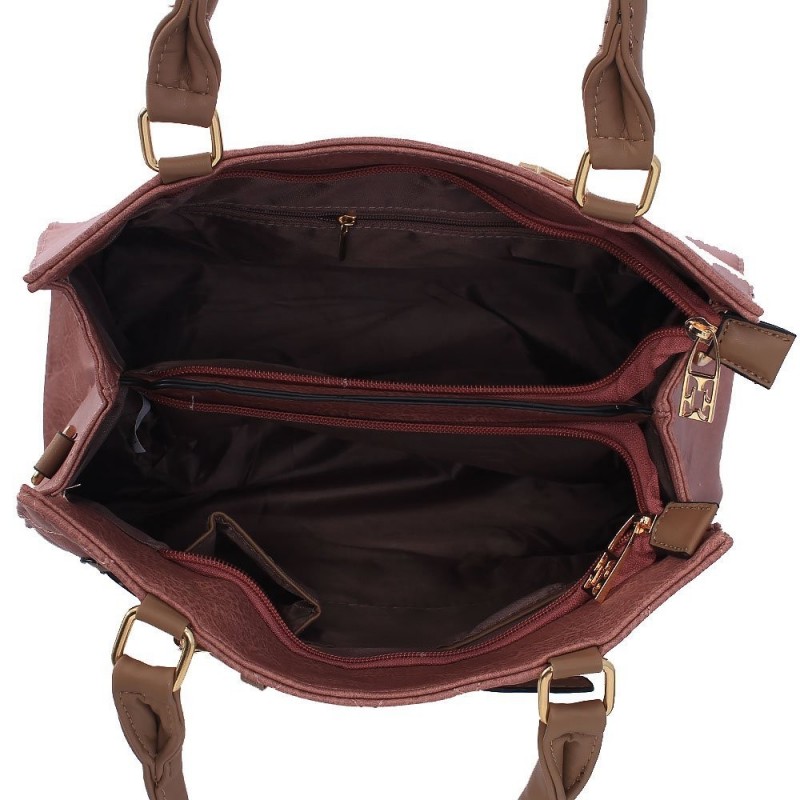 bolsa-totem-feminina-em-alto-relevo-matelasse-e-vazados