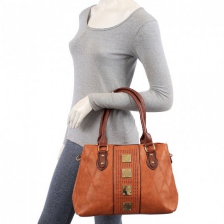 bolsa-de-ombro-feminina-alto-relevo-com-matelasse-e-vazados