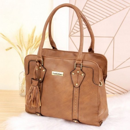 Bolsa Feminina Ombro Média Tachas Cravejadas E Tassel