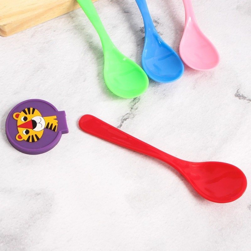 Colher Infantil De Personagens Variados 17 cm x 3 cm