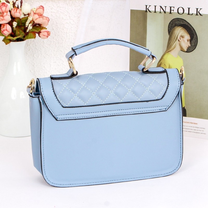 Bolsa Feminina Matelassê Luxo Com Correntes Blogueira Moda