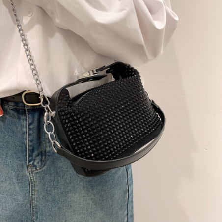 Bolsa Feminina Luxo Em Strass Com Correntes Alça De Mão
