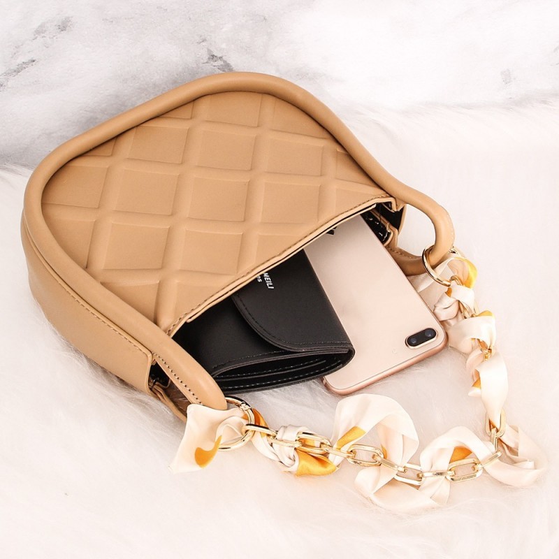 Bolsa Luxo Alto Relevo Baguete Feminina Com Correntes E Lenço