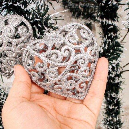 Kit 3 Corações Natalinos Prateados Vazados Com Glitter 7 Cm